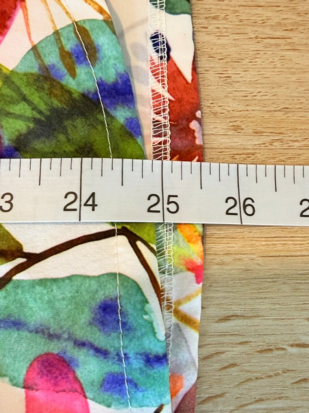 🌸🎨 Multicolor Floral Pencil Skirt | Watercolor Print | Ripe Skirt | Medium - Picture 14 of 15